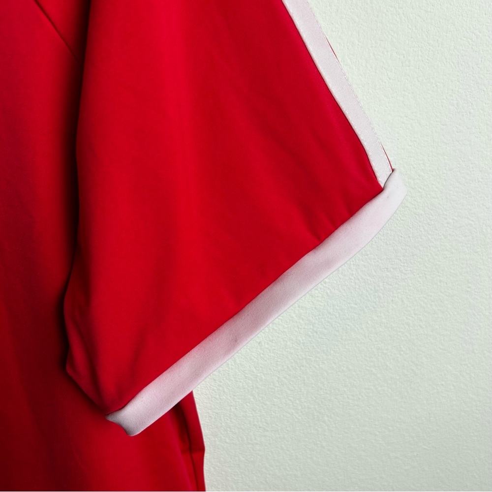 Lioness Red and White V‑Neck Jersey Top - Picture 9 of 11